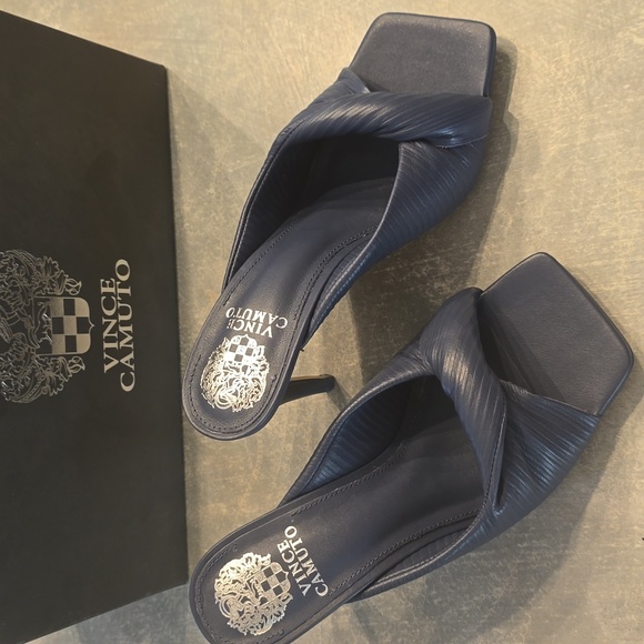 Vince Camuto Dark Blue Twist Heels - Picture 3 of 9